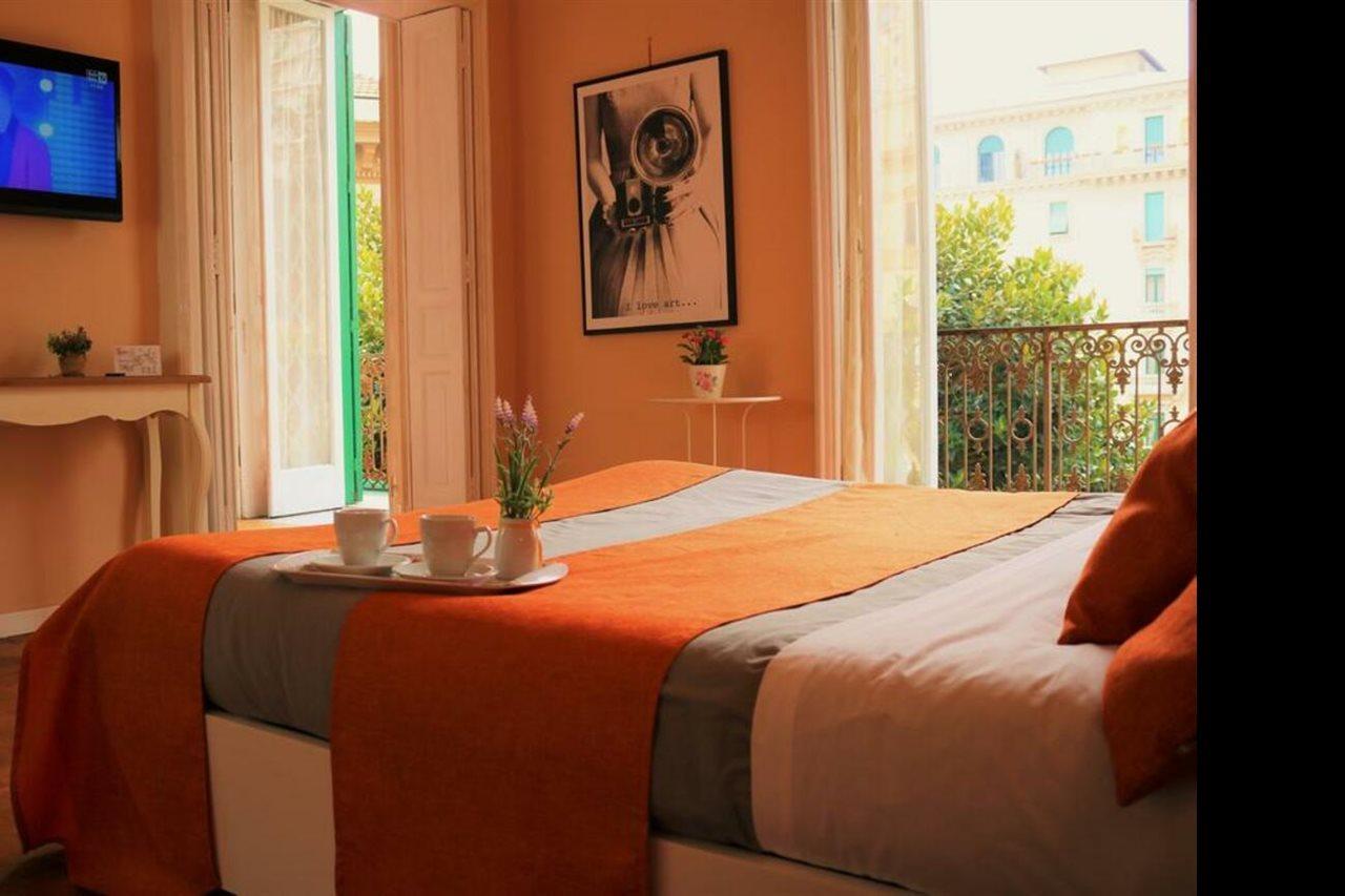 Amedeo Square Bed and Breakfast Napoli Eksteriør billede