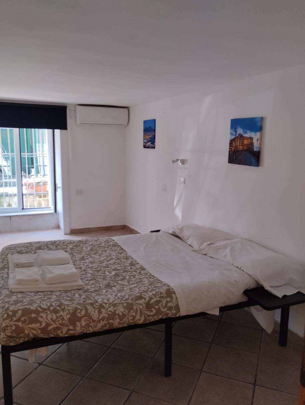 Amedeo Square Bed and Breakfast Napoli Eksteriør billede