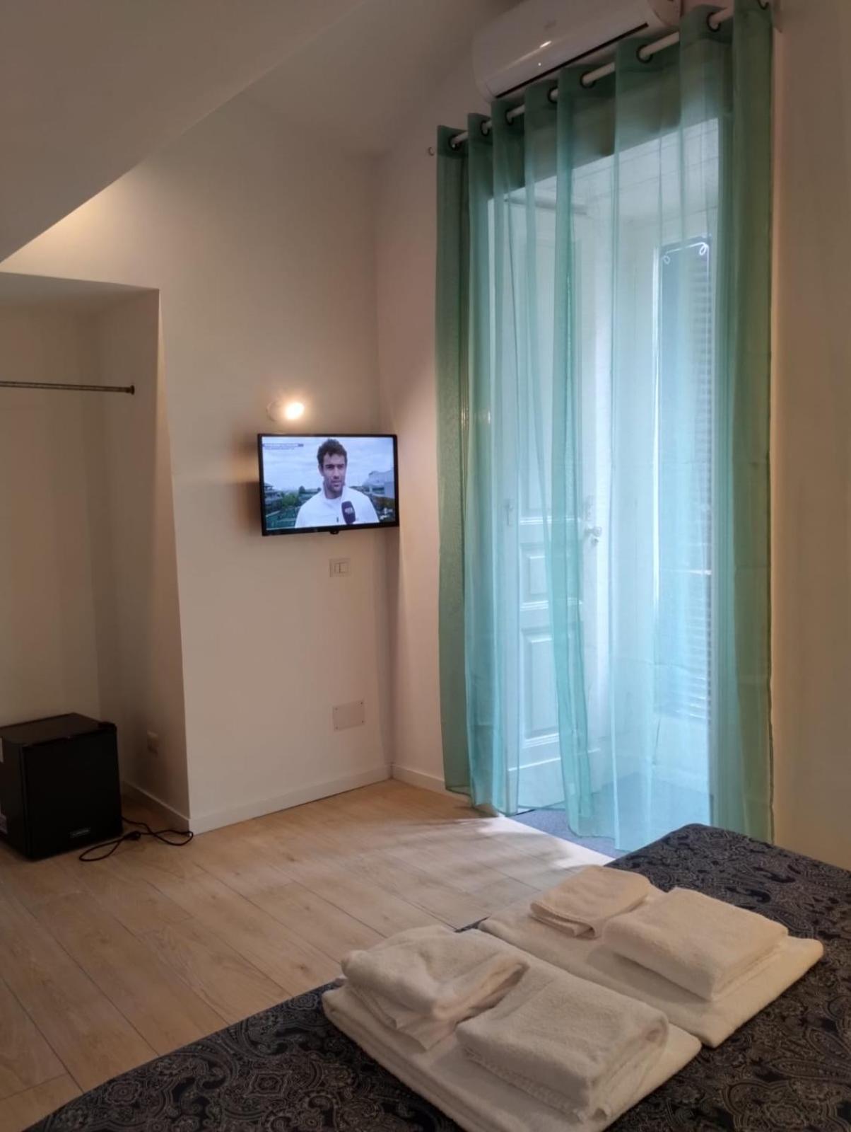 Amedeo Square Bed and Breakfast Napoli Eksteriør billede