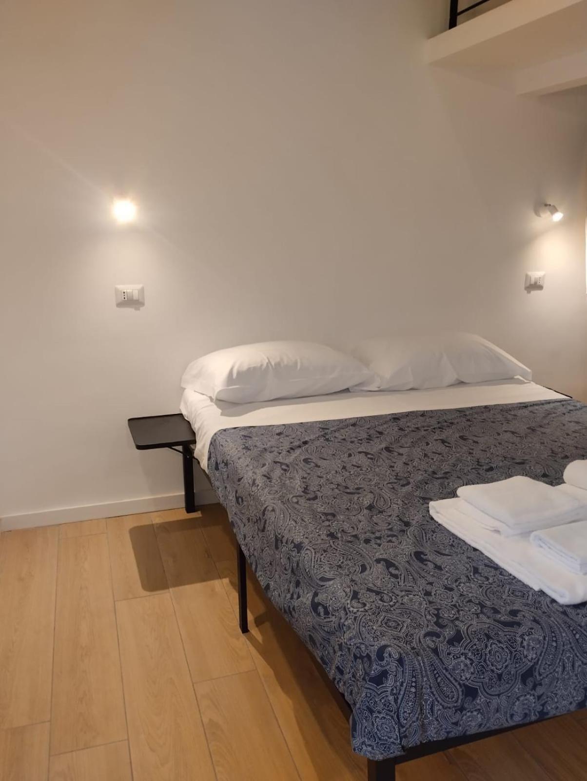 Amedeo Square Bed and Breakfast Napoli Eksteriør billede