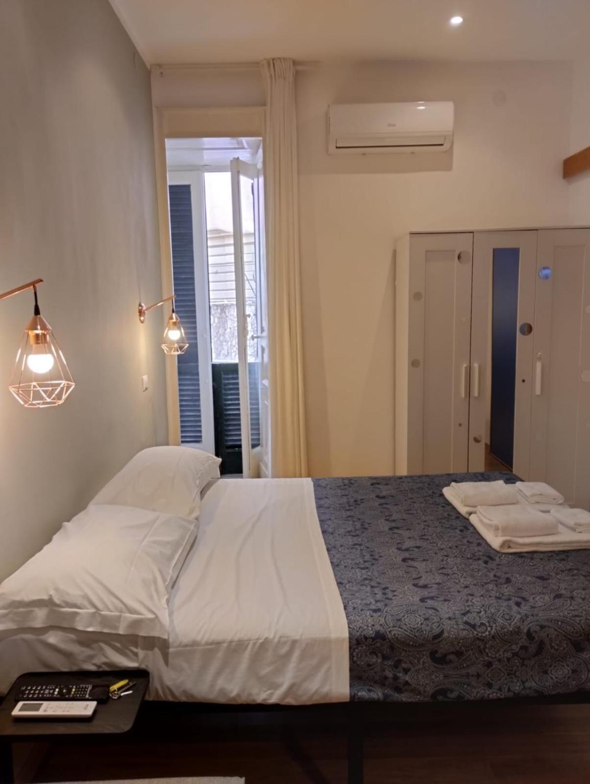 Amedeo Square Bed and Breakfast Napoli Eksteriør billede