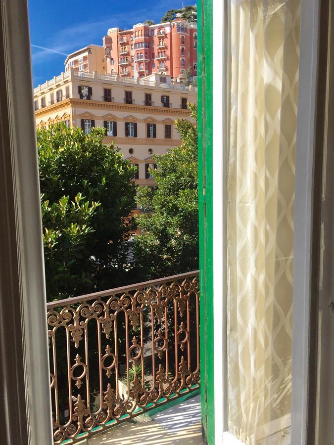 Amedeo Square Bed and Breakfast Napoli Eksteriør billede